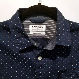 EXPRESS Soft Wash Casual Button Down Shirt